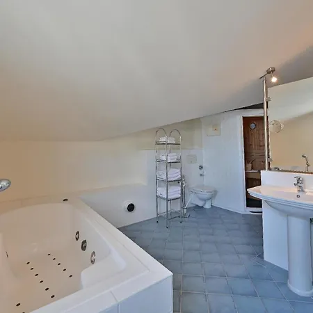 Apartment 13 Fuer Bis Zu Sechs Personen *