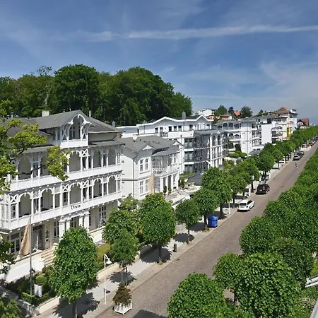 13 Fuer Bis Zu Sechs Personen Sellin (Rugen)
